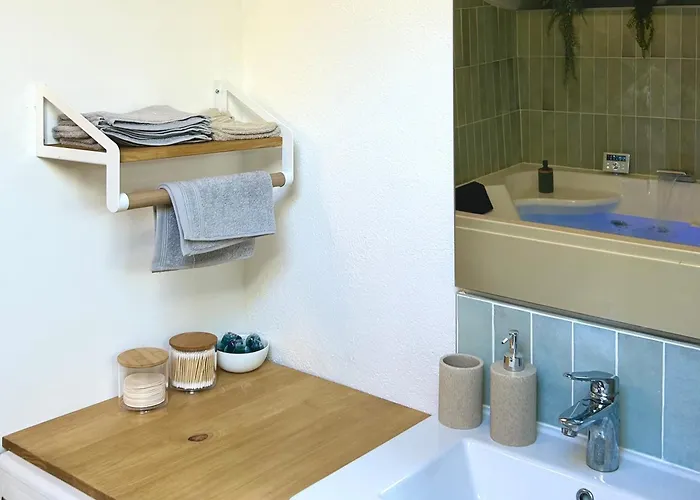 L 'ecrin - Balneo & Cineroom Holiday home